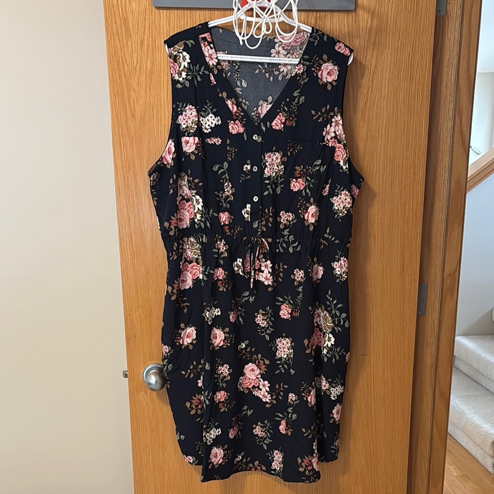 Floral Sleeveless Navy Dress
